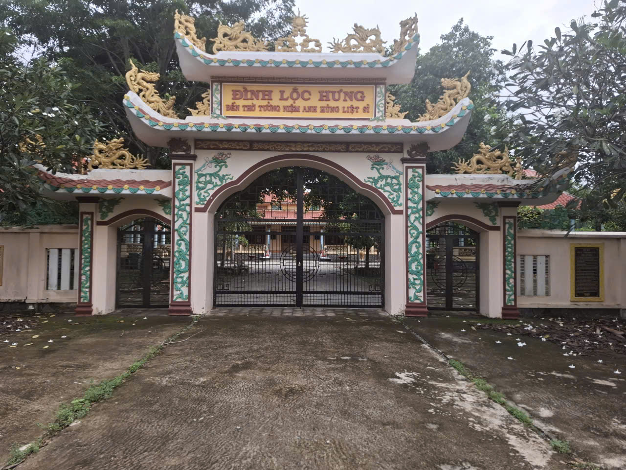 Di tích lịch sử Đình Lộc Hưng