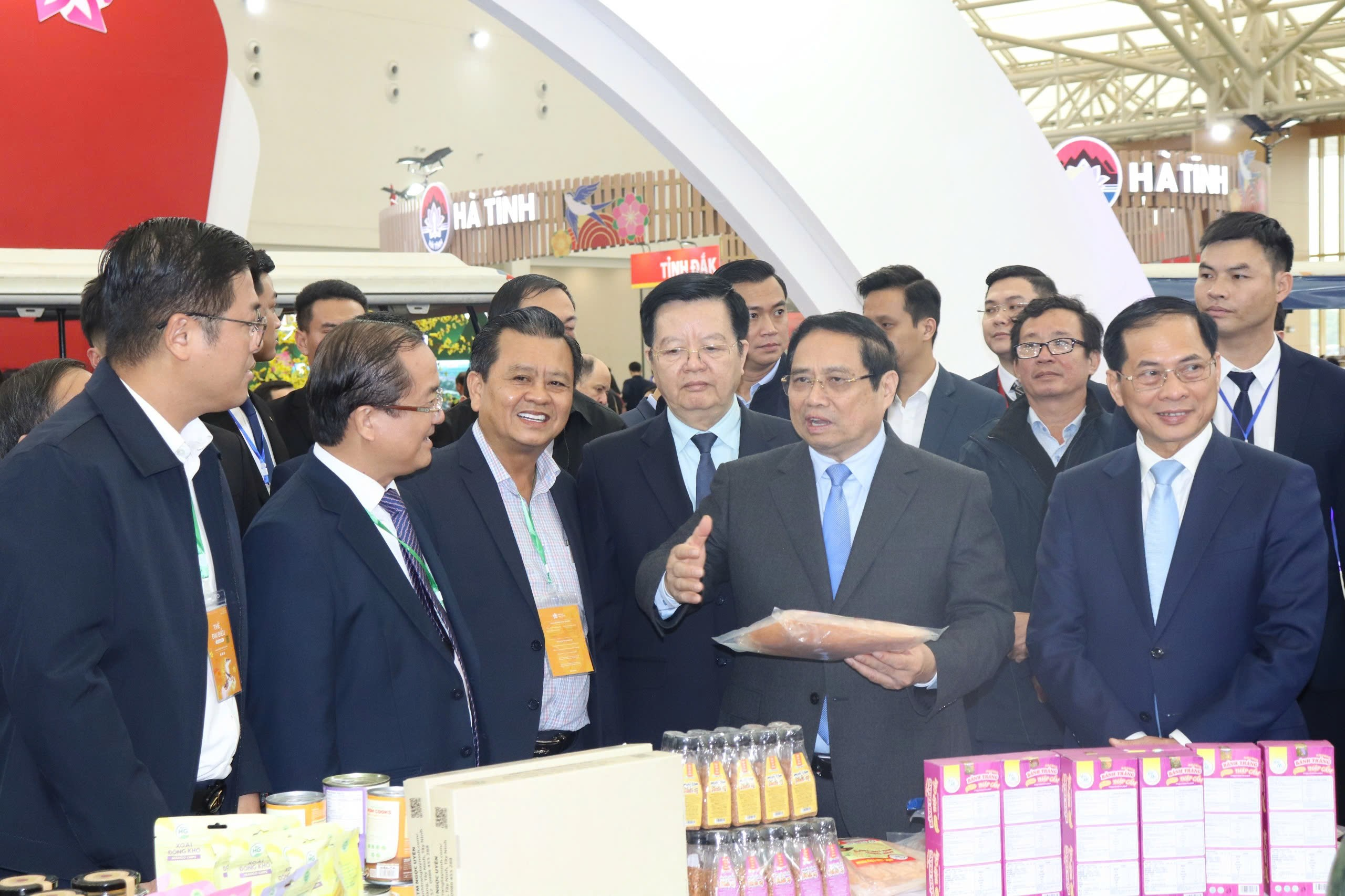 Sở Văn hóa, Thể thao và Du lịch tỉnh Tây Ninh phối hợp tham gia Hội chợ Mùa Xuân lần thứ nhất năm 2026 tại Trung tâm Triển lãm Quốc gia Việt Nam (Đông Anh, Hà Nội)