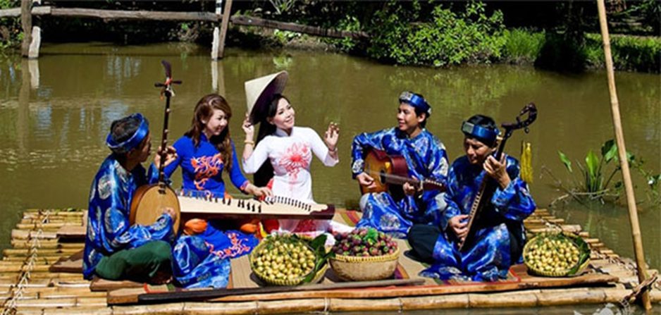 Những sắc hoa gọi mùa trên đồng nước nổi Tây Ninh
