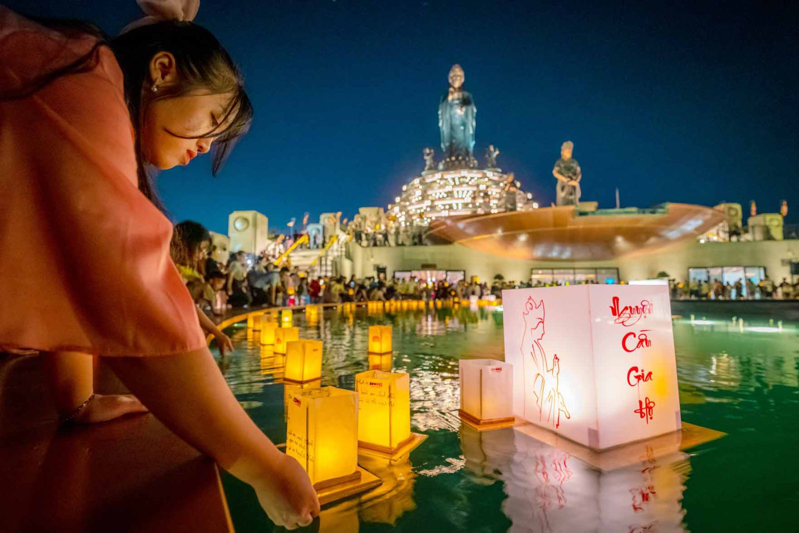 Đại lễ Vesak 2025: Sẽ tổ chức thắp nến cầu nguyện hoà bình tại núi Bà Đen, Tây Ninh